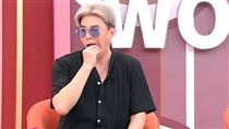 車內激戰男友後拍吻戲　女星從牙縫拔出毛