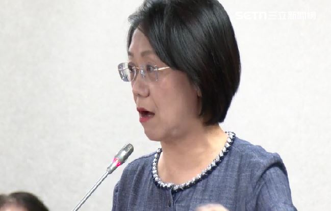 翁曉玲評論陳幸妤婚變,竟然是批評陳幸妤全家就是愛錢