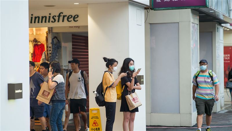 消費者信心指數微升　「這」指標下降最多