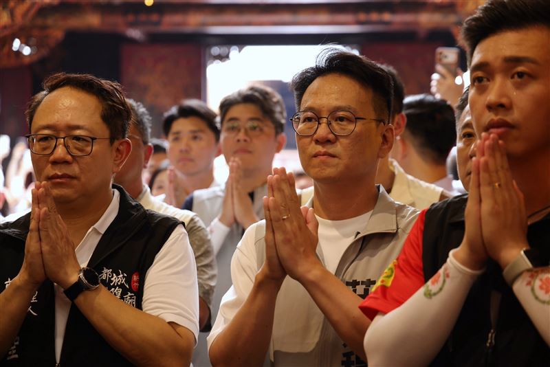 賴清德同台勉「選出清廉市長」,莊競程宣示「走完全程、當選年年走」。(圖/民進黨新竹市黨部提供)