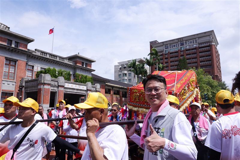 莊競程宣示「走完全程、當選年年走」。(圖/民進黨新竹市黨部提供)
