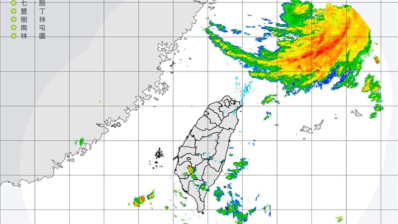雨神今晚點名南部！明天還有豪雨＋焚風