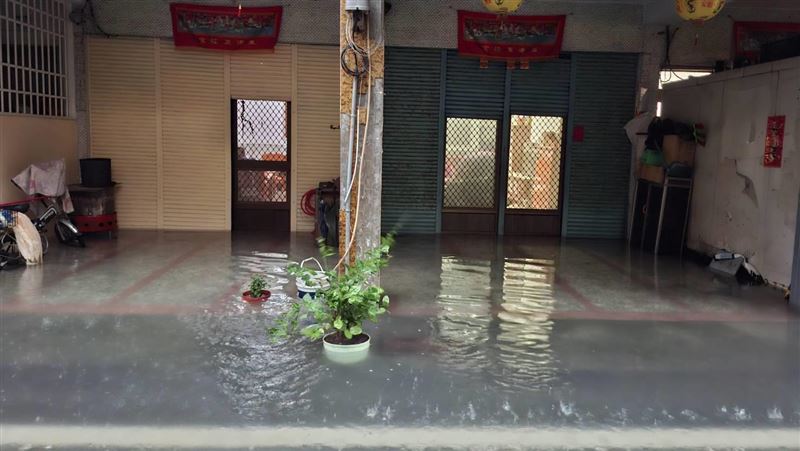 新／大雷雨突開炸3縣市　慎防雷擊、積水