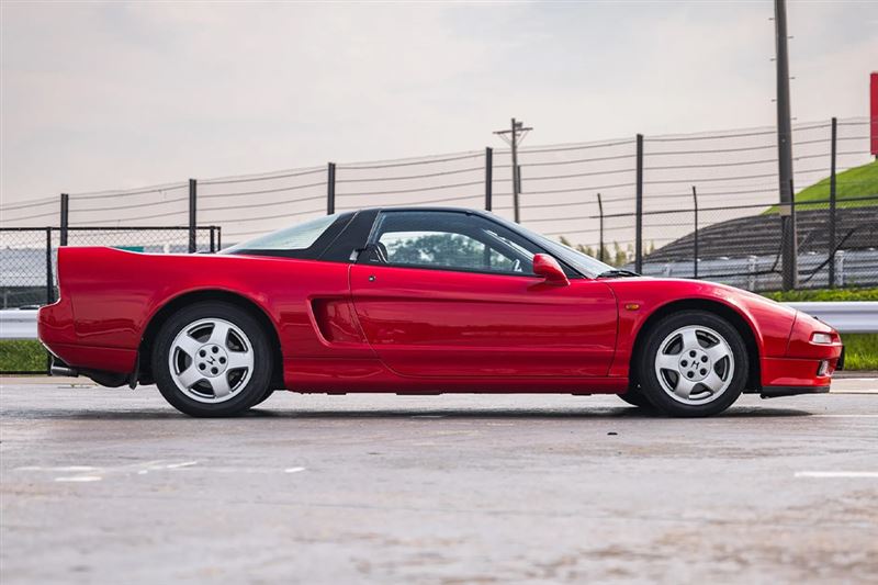 這輛Honda NSX是洗拿與本田合作期間擁有的3輛NSX之一。(圖/翻攝RM Sotheby's網站)