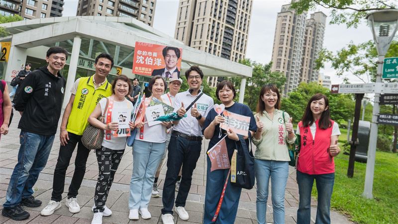 民眾自製限量Q版文宣！沈伯洋反應曝光