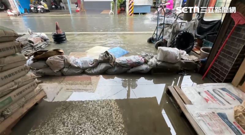 雨彈炸屏東！水淹及膝週淹2次　居民喊慘