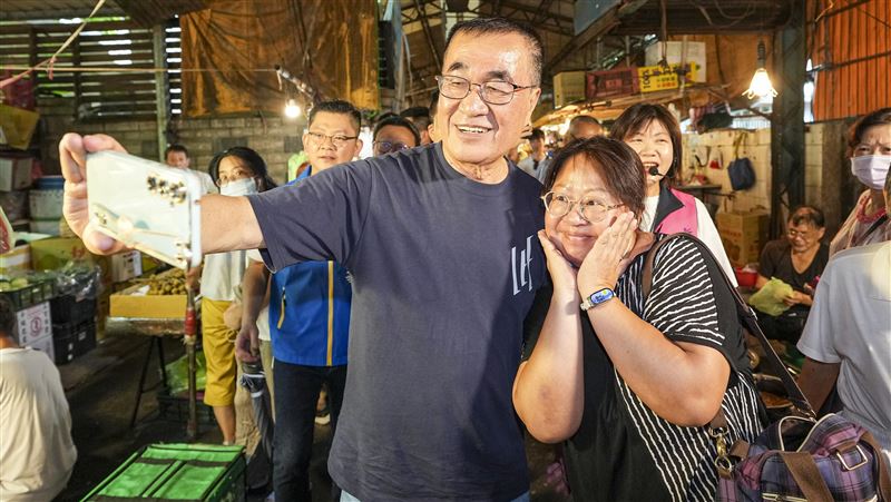 新北選情交叉？她曝李四川半年被驗的結果