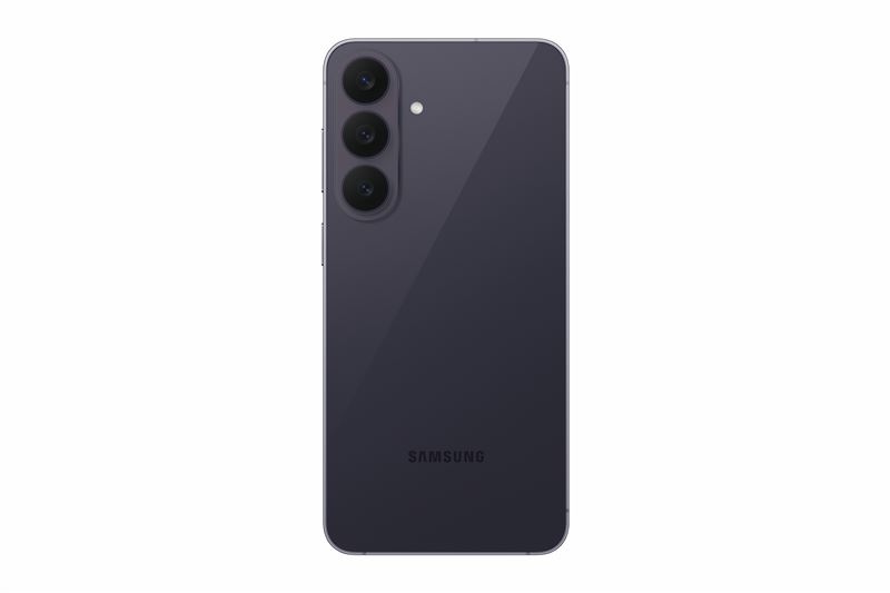 Galaxy S26 FE巧酥黑。(圖/台灣三星提供)