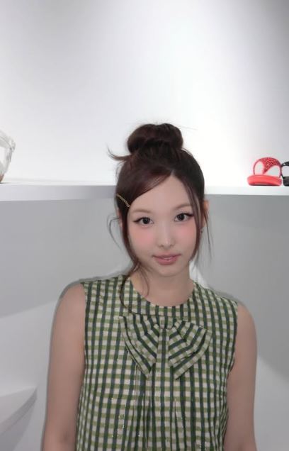 娜璉在2024年就曾以約39億韓元(約新台幣8900萬元)購入江南區論峴洞的高級住宅「BRIGHTEN N40」。(圖/翻攝自IG @nayeonyny)