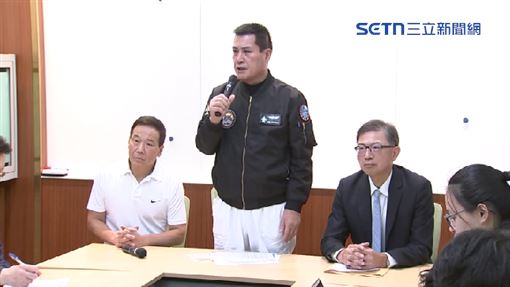 特權插隊？鍾小平、黃仁爆找院長喬病床