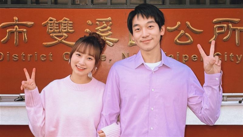 台八女星傳喜訊？她挺孕肚急喊：別恭喜我
