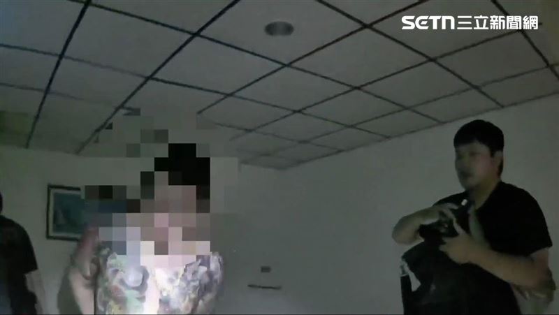 竹聯幫蔣男、林男及袁男設立毒品分裝場遭逮。(圖/翻攝畫面)