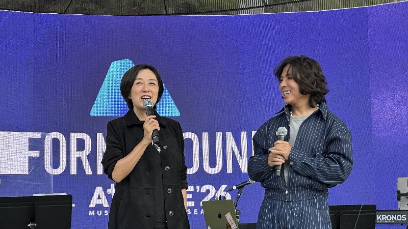 郭蘅祈(右)與黃韻玲攜「愛之日常音樂節」赴美國西雅圖演出。(圖/中央社)