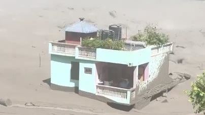 尼泊爾洪災校園遭吞噬　老師1指示救全班