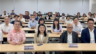 張嘉郡推動敬老卡點數　可用於社區藥局