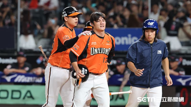統一獅指定打擊陳鏞基。(圖/記者劉彥池攝影)