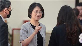 翁曉玲爆開會炒股　好意思批陳幸妤愛錢？