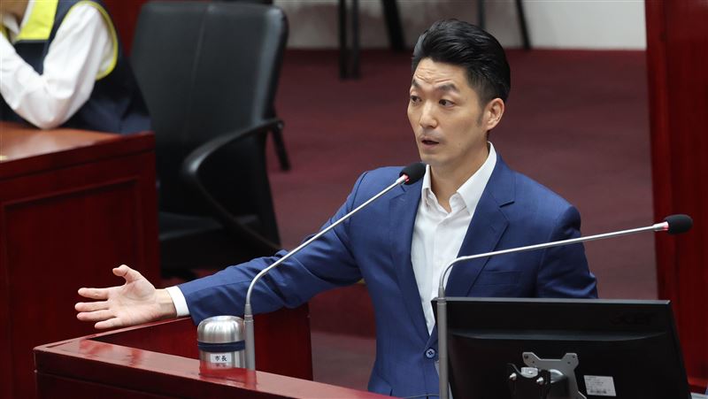 蔣萬安開學日行程曝　一瓶鮮奶政績打到底