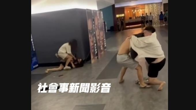 看電影手機沒關靜音！高雄2情侶散場互毆