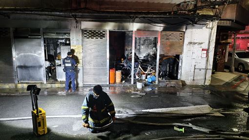 60年小吃深夜火警！住戶：人命有幾個下次