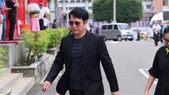 陳盈潔兒子現身　淚憶她病榻上最後身影