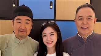 71歲張國立近照曝！女星飛成都同框張鐵林