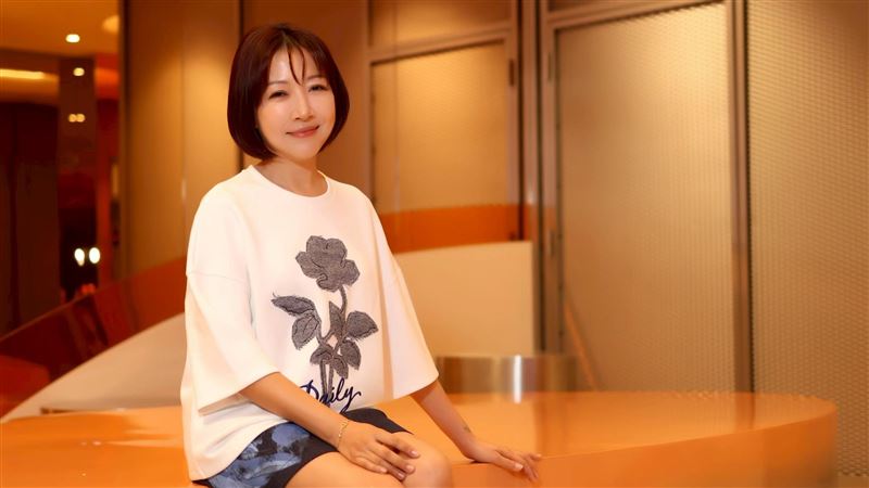 獨／昔幫夫還債！女歌手轉當業務月收翻倍