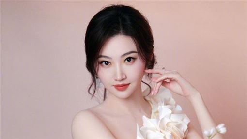 景甜感情史遭挖！曾傳與馮紹峰閃婚