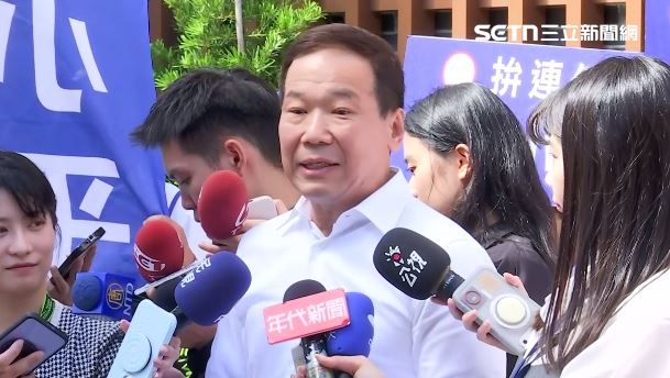 鍾小平：國民黨很怕被恐怖情人柯文哲弄死