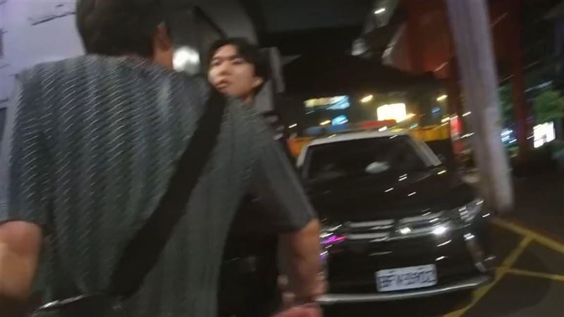 北市醉男大鬧信義區！出場嗆警1句遭壓制