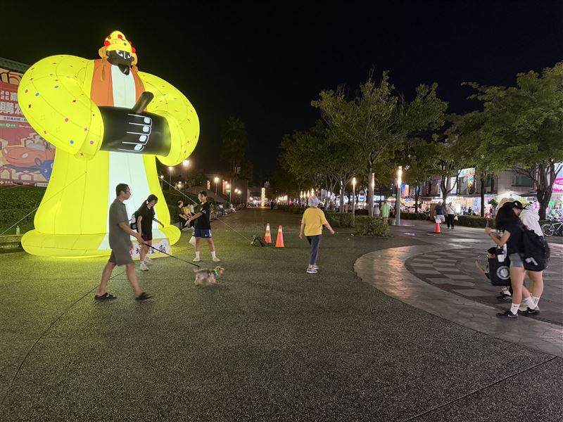 迎接諸羅城隍夜巡,全台最高城隍爺大型氣膜嘉義文化公園亮相。(圖/主辦單位提供)