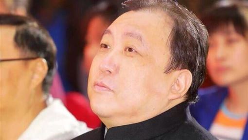 頂流只剩流量沒演技？王晶一句話炸翻網路