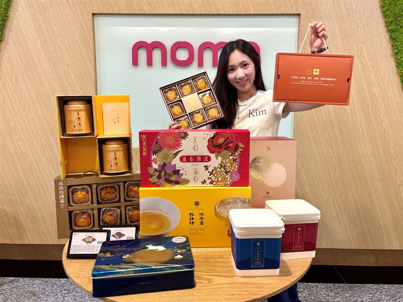momo觀察,中秋送禮商機逐漸升溫,帶動近一個月站上中秋禮盒銷售較去年同期成長逾六成。(圖/品牌業者提供)