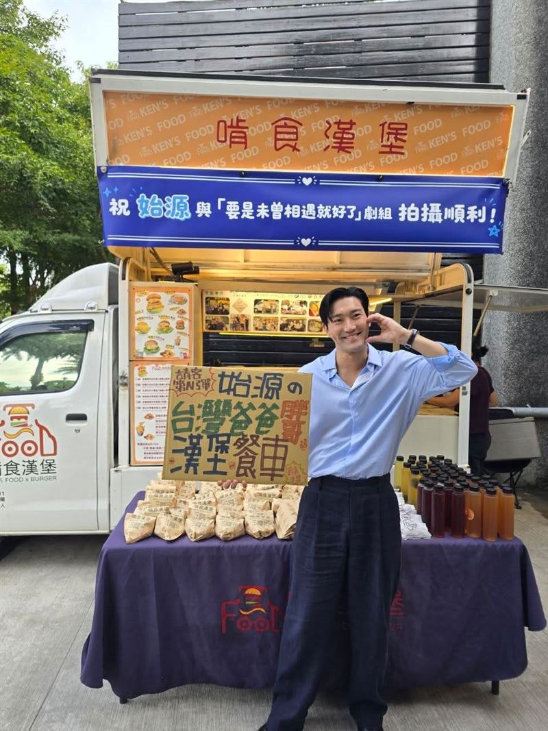 SUPER JUNIOR成員始源近期因為拍攝戲劇經常待在台灣。(圖/翻攝自Threads @siwonchoi)