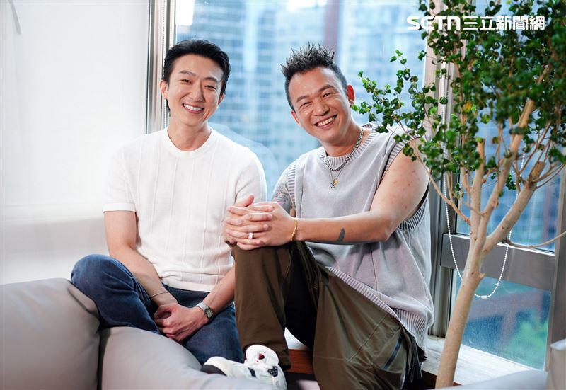 懷秋、阿BEN接受專訪時談起多年好友羅志祥。(圖/記者田俊彥攝影)