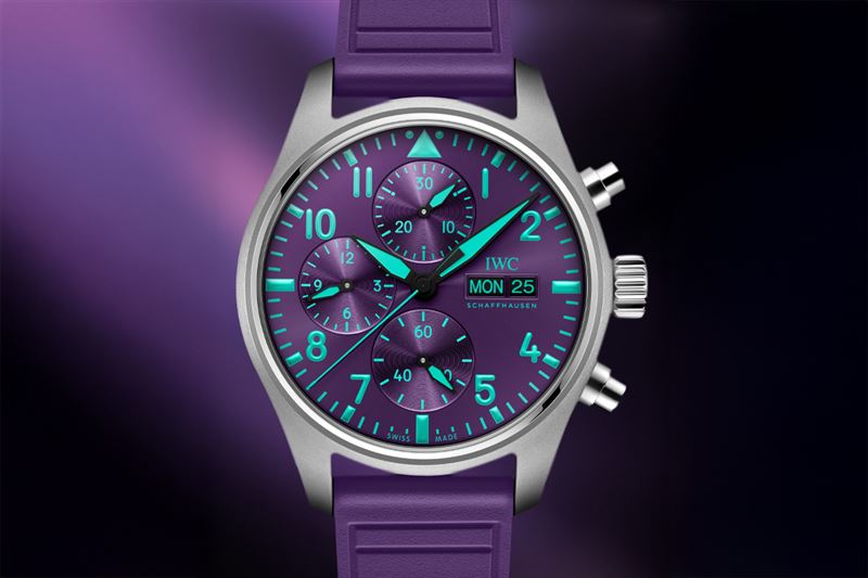 IWC Mercedes-AMG PETRONAS車隊腕錶。(圖/翻攝IWC網站)