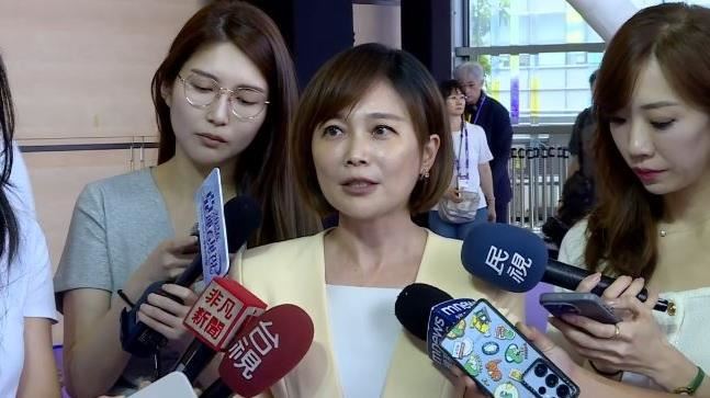 傅崐萁鞠躬想止血　府：推卸責任的假道歉