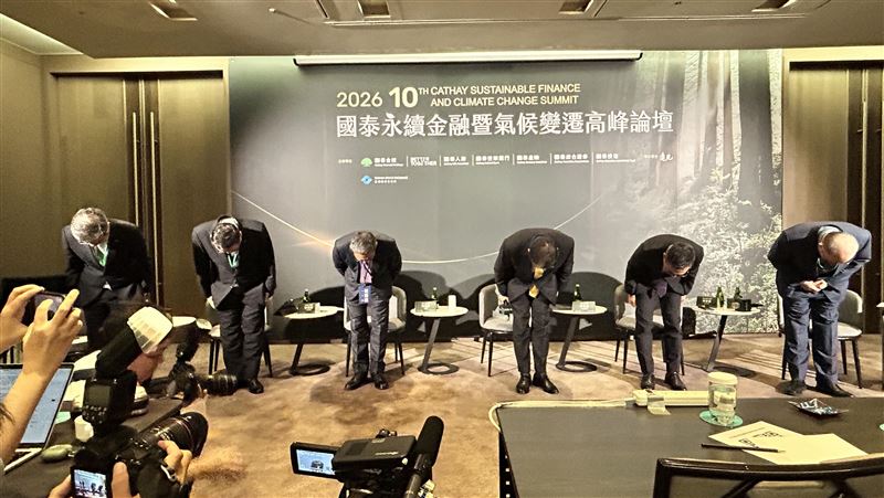 國泰投信因前董事漏報利害關係人致基金投資受損與內控失靈,遭金管會裁罰600萬元並予警告,同時面臨多項業務限制與限期提交內控專案報告要求。(圖/記者師瑞德攝影)