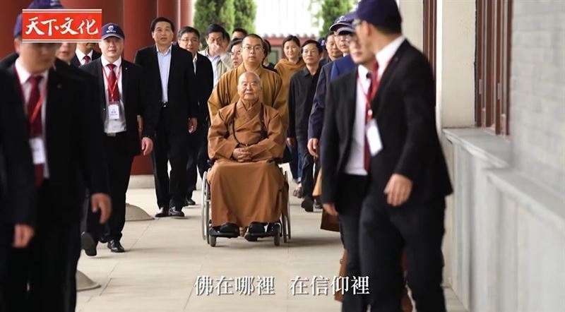 鬼月真相驚人曝光!星雲大師生前直言:真正可怕的根本不是鬼。農曆七月是想念的月、慈悲的月、報恩的月。(圖/翻攝自天下文化《人間佛教 初心》預告)