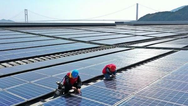 中國太陽能發電容量　首度超越燃煤發電