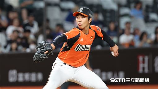 本來在看啦啦隊表演　林易霆緊急登板獲讚