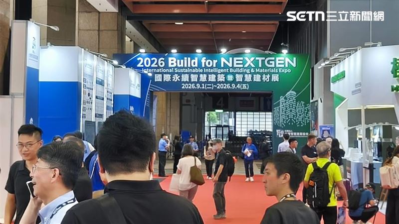 台灣瘋AI,但對超高齡化社會、高屋齡化的台灣,實際應用明顯尚未普及化。(圖/記者陳韋帆攝影)