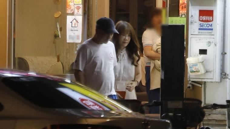 陳雅琳揪華國老總廖裕輝深夜同框按摩