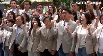 蔡英文送船舵挺沈伯洋：台北要這樣的市長
