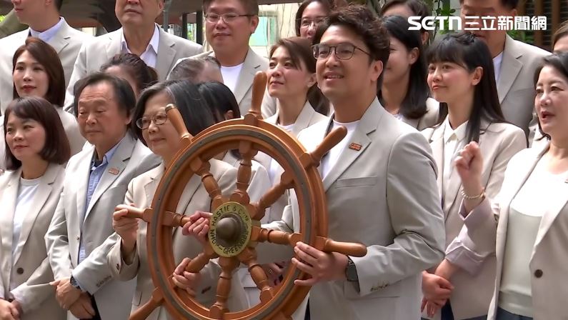 沈伯洋登記選台北市長：別灰心，我來了！