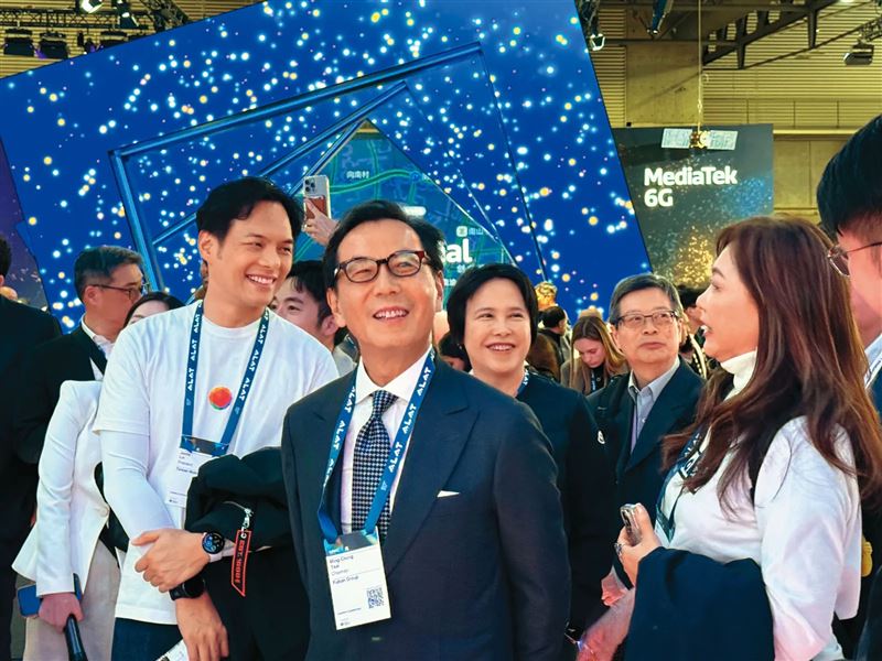 台灣大董事長蔡明忠欲藉由精誠的商用市場布局,躋身AI概念股並跨足海外市場。(台灣大提供)