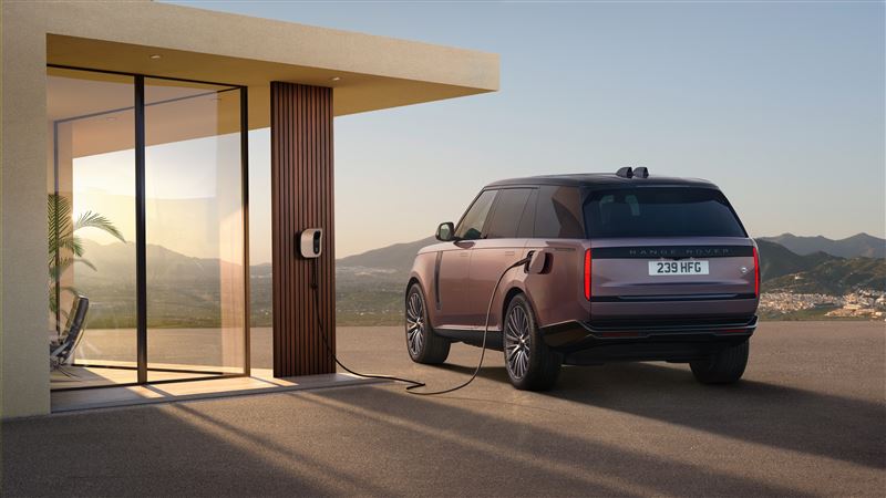 Range Rover Electric純電休旅車。(圖/JLR提供)