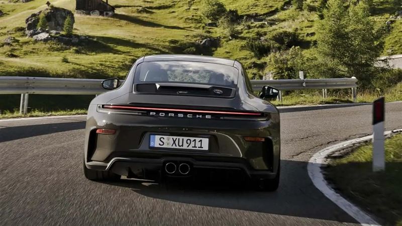 靈感來自阿爾卑斯山爬坡賽,並以現行911 GT3 Touring Package為基礎重新打造。(圖/翻攝Porsche網站)