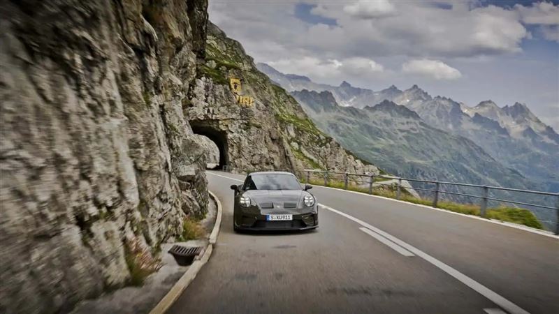 保時捷911 GT3 Bergsport只在奧地利、法國、義大利與瑞士販售。(圖/翻攝Porsche網站)