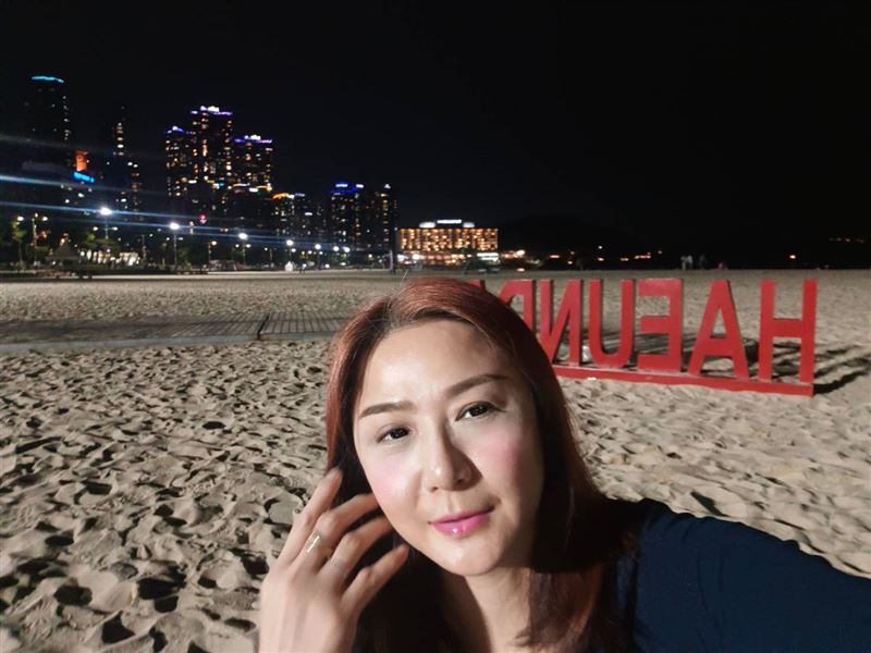 林鳳英差點把先夫結婚戒遺失在釜山。(圖/本人提供)